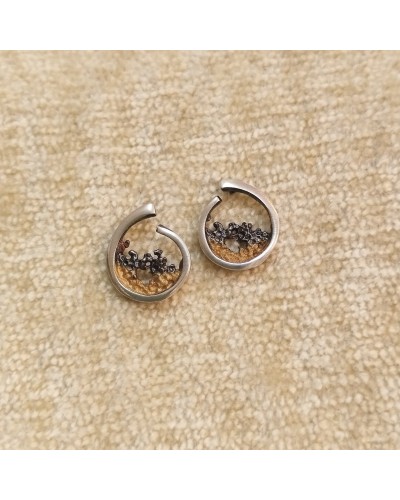 Pendiente pequeño ocre presión colección Ola